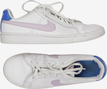 NIKE Sneaker 38,5 in Weiß: Vorderseite