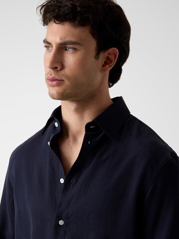 GUESS Regular fit Button Up Shirt in Blue
