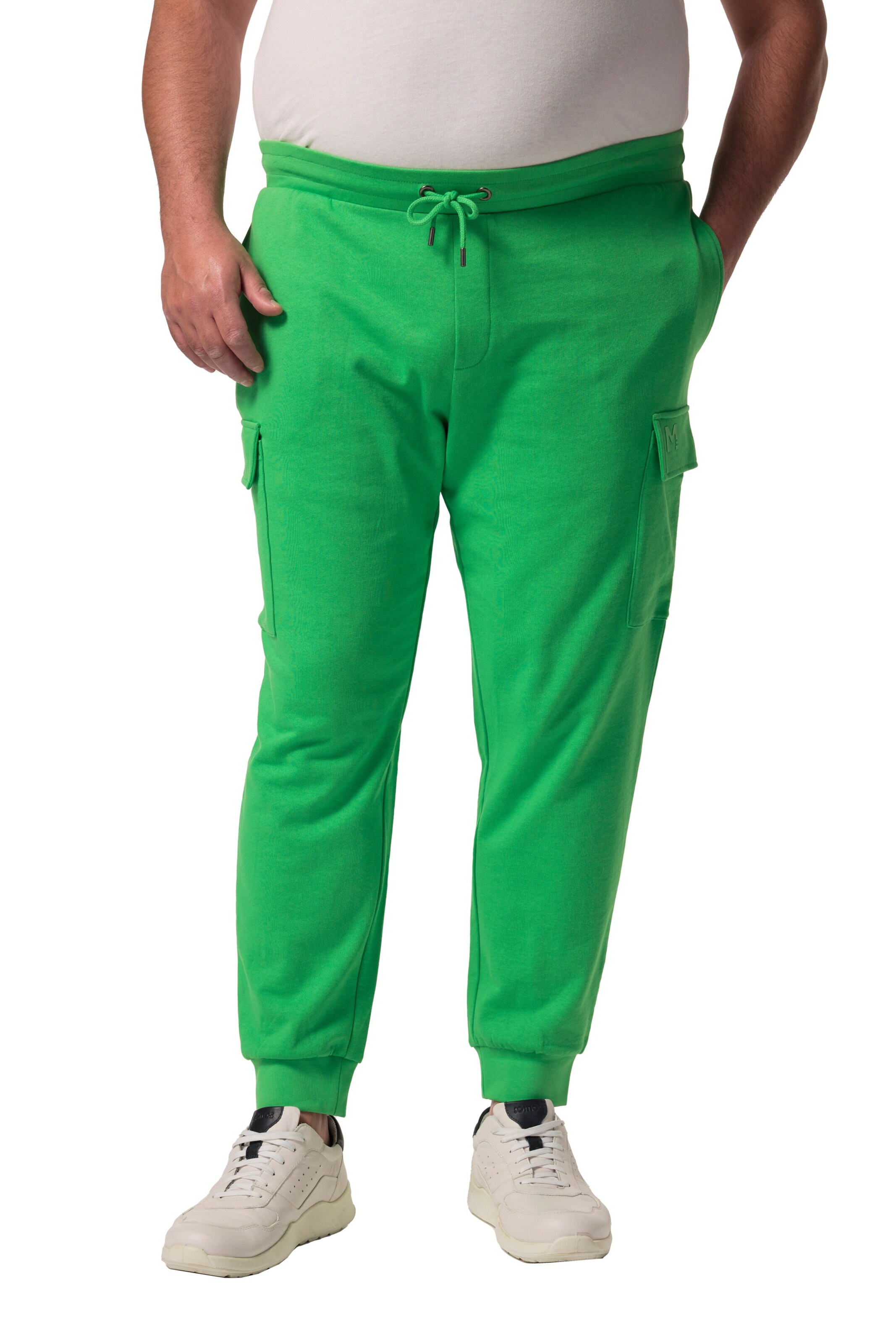 Men Plus Tapered Cargo Pants in Green: front