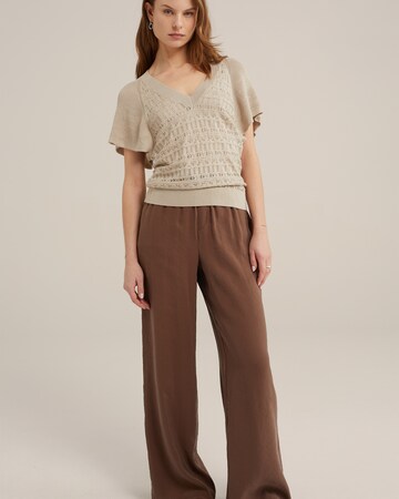 WE Fashion Wide leg Trousers in Brown
