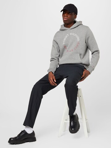 Sweat-shirt TOMMY HILFIGER en gris