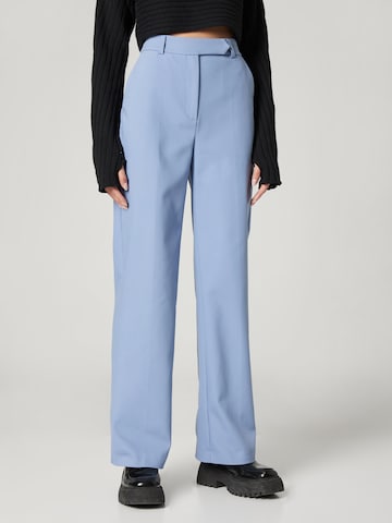 RÆRE by Lorena Rae Pants 'Arven' in Blue: front