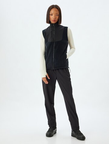 Koton Regular Hose in Schwarz