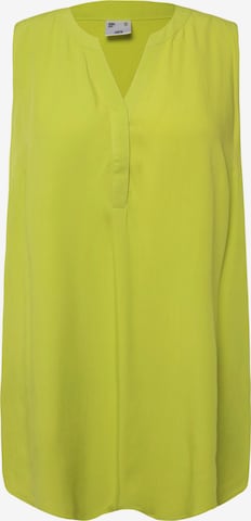 Angel of Style Blouse in Green: front