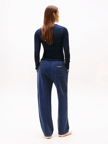 T-shirt 'ESSENTIAL' Tommy Jeans en bleu