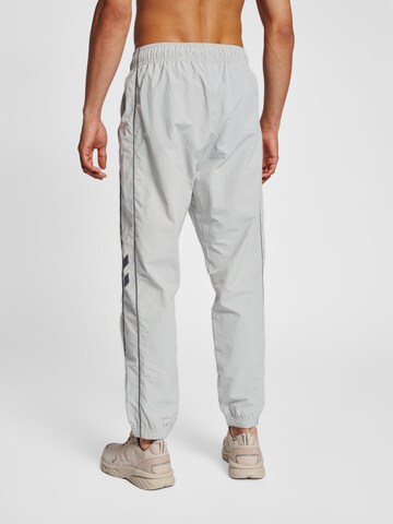 Effilé Pantalon de sport 'Celab' Hummel en gris