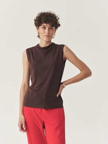 TATUUM Halenka – hnědá: přední strana