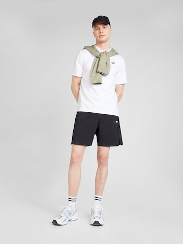 Tricou funcțional 'Sport Essentials' de la new balance pe alb