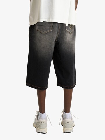 Evisu Baggy Jeans in Black