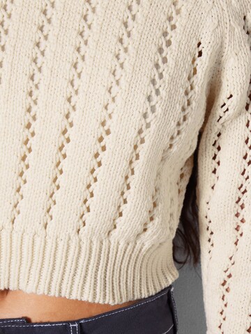 Bershka Sweater in Beige