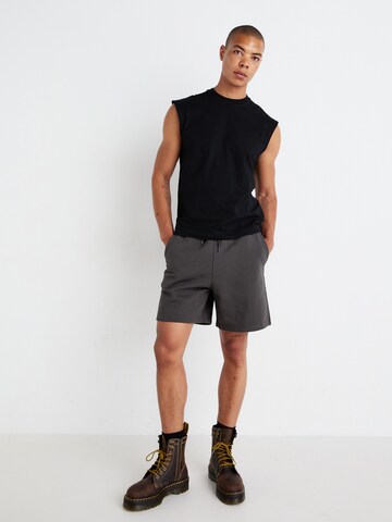 WEEKDAY Обычный Штаны в Серый