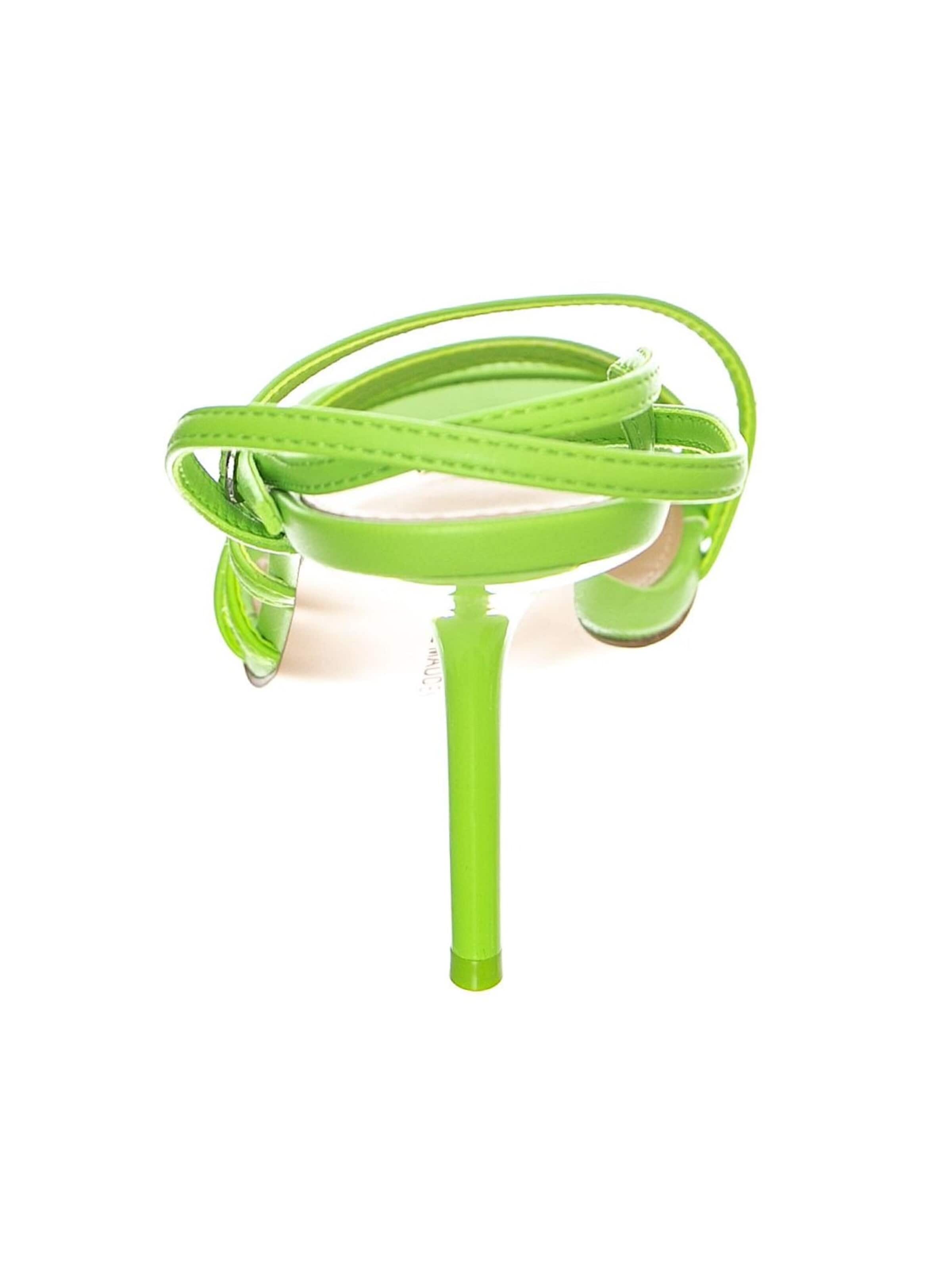 STEVE MADDEN Sandały 'Womens All In Green Apple Sandals' w kolorze zielony