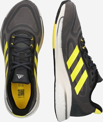 Chaussure de course 'Supernova+' ADIDAS SPORTSWEAR en gris