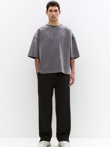 Largi Pantaloni 'STWD' de la Pull&Bear pe negru