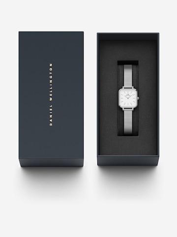 Daniel Wellington Analogna ura 'Quadro Studio S White' | srebrna barva