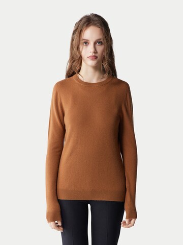 GOBI Cashmere - Jersey 'Women's Essential Cashmere Crewneck Sweater' en marrón: frente