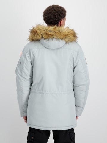 ALPHA INDUSTRIES - Parka de inverno 'Polar' em cinzento