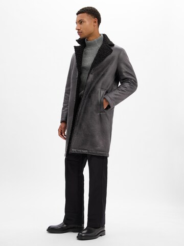 Manteau d’hiver ' Soleno ' DRYKORN en gris