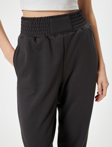 Koton Tapered Hose in Grau