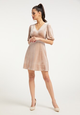 faina Cocktail Dress in Beige