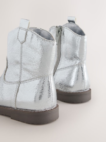 Next Stiefel in Silber
