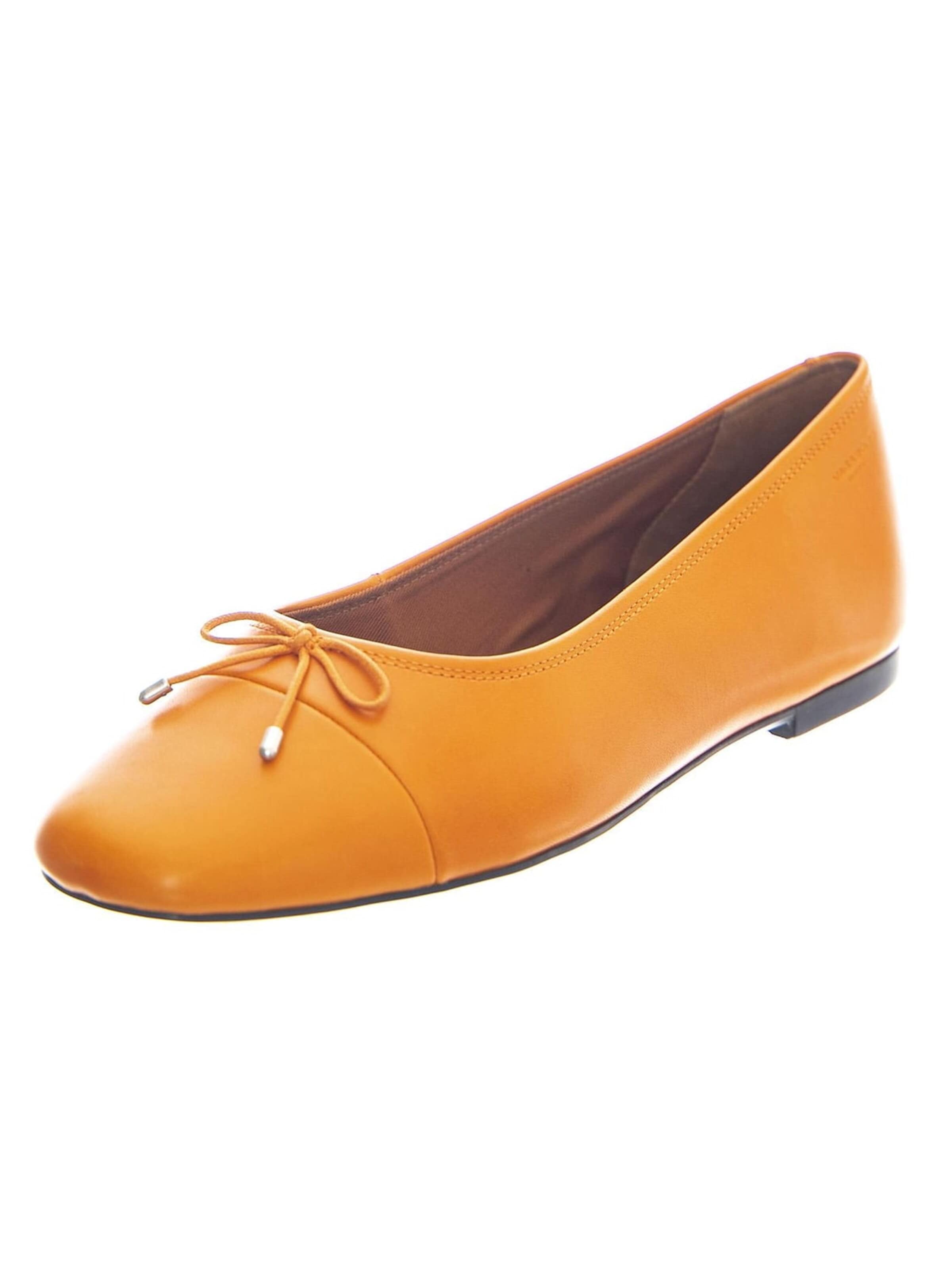 Vagabond Ballet Flats 'Jolin' in Orange: front