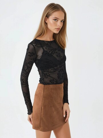 Busem Shirt in Zwart