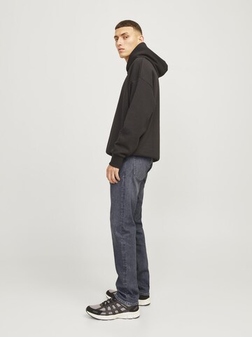 aprel Regular Jeans in Grey