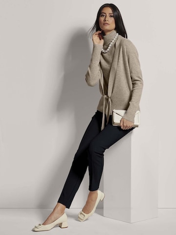 MADELEINE Gebreid vest in Beige
