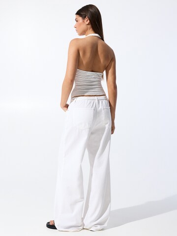 Top di Pull&Bear in bianco