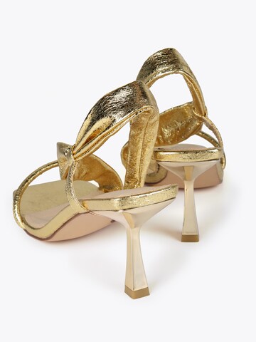 Lola Casademunt - Sandalias en oro
