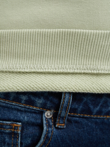 WEM Fashion Sweatshirt 'Spell' in Grün