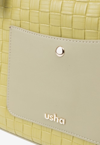 Usha Schultertasche in Grün