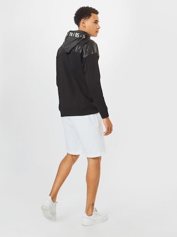 Starter Black Label Regular Shorts 'Essential' in Weiß