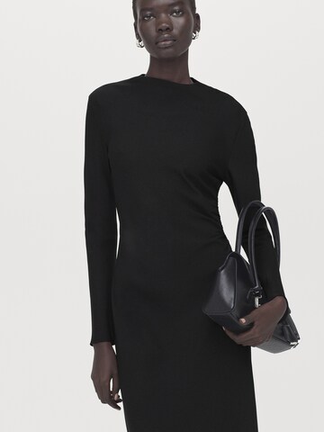 MANGO Šaty 'TIMOTHEE' - Čierna