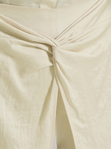 MADELEINE Wide Leg Hose in Weiß
