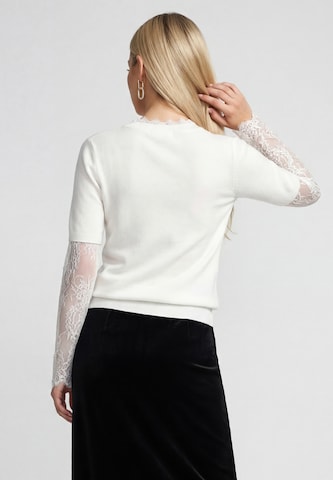 faina - Pullover em branco