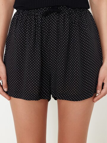 Shorty di Trendyol in nero