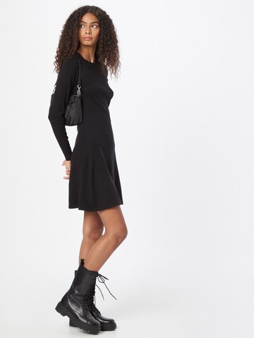 ONLY - Vestido de punto 'ONLNEW DALLAS O-NECK DRESS CS KNT' en negro