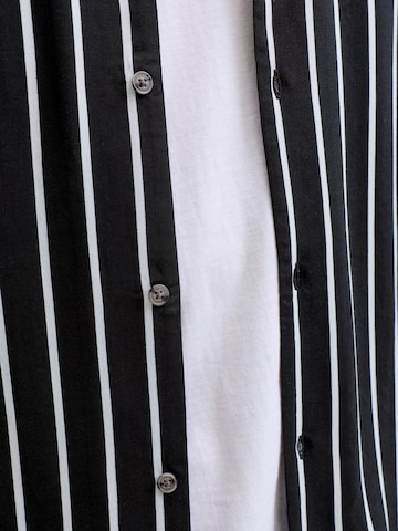 Jack & Jones Plus Средняя посадка Рубашка 'JJEJeff' в Черный