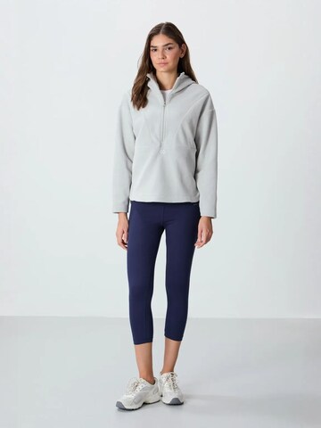 Tommy Life Pullover in Grau