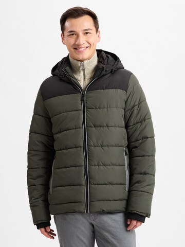 Nils Sundström Between-Season Jacket in Green: front
