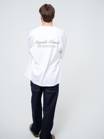 BAYSIDE BOUND Oversized shirt 'THE BAYSIDE UNISEX LONGSLEEVE' in White