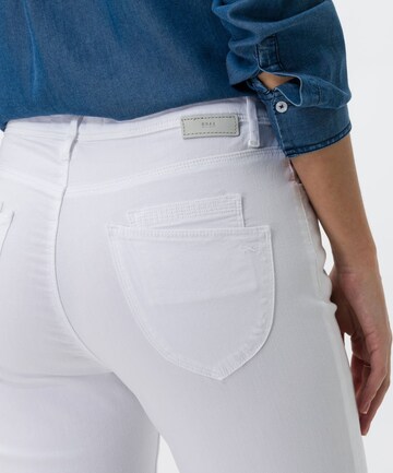 BRAX Slimfit Jeans 'Mary' in Weiß