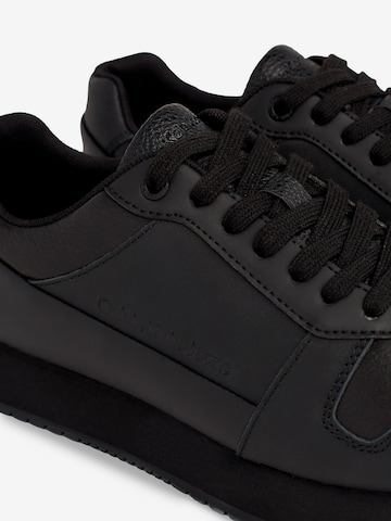 Calvin Klein Jeans Sneakers in Black