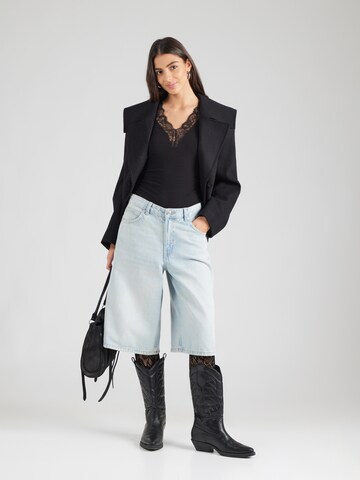 Top 'Lea' de la ABOUT YOU pe negru