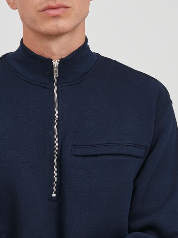 !Solid Sweatshirt 'Vagn' in Blau