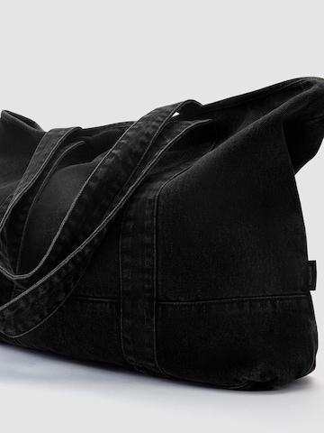 Pull&Bear Nákupní taška – černá