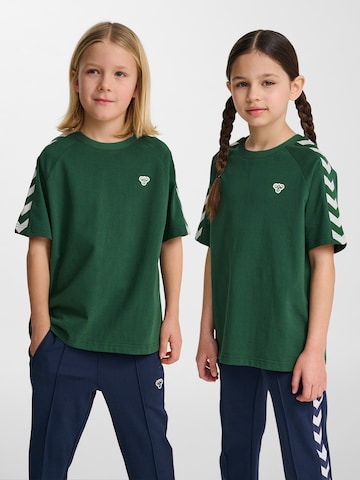Hummel Shirt in Groen: voorkant