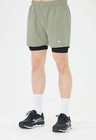 Virtus Regular Shorts 'Zayne' in Grün: Vorderseite